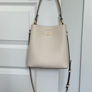 Coach Small Town Leather Bucket Bag In Chalk Pebbled White Similar to Mollie 22
